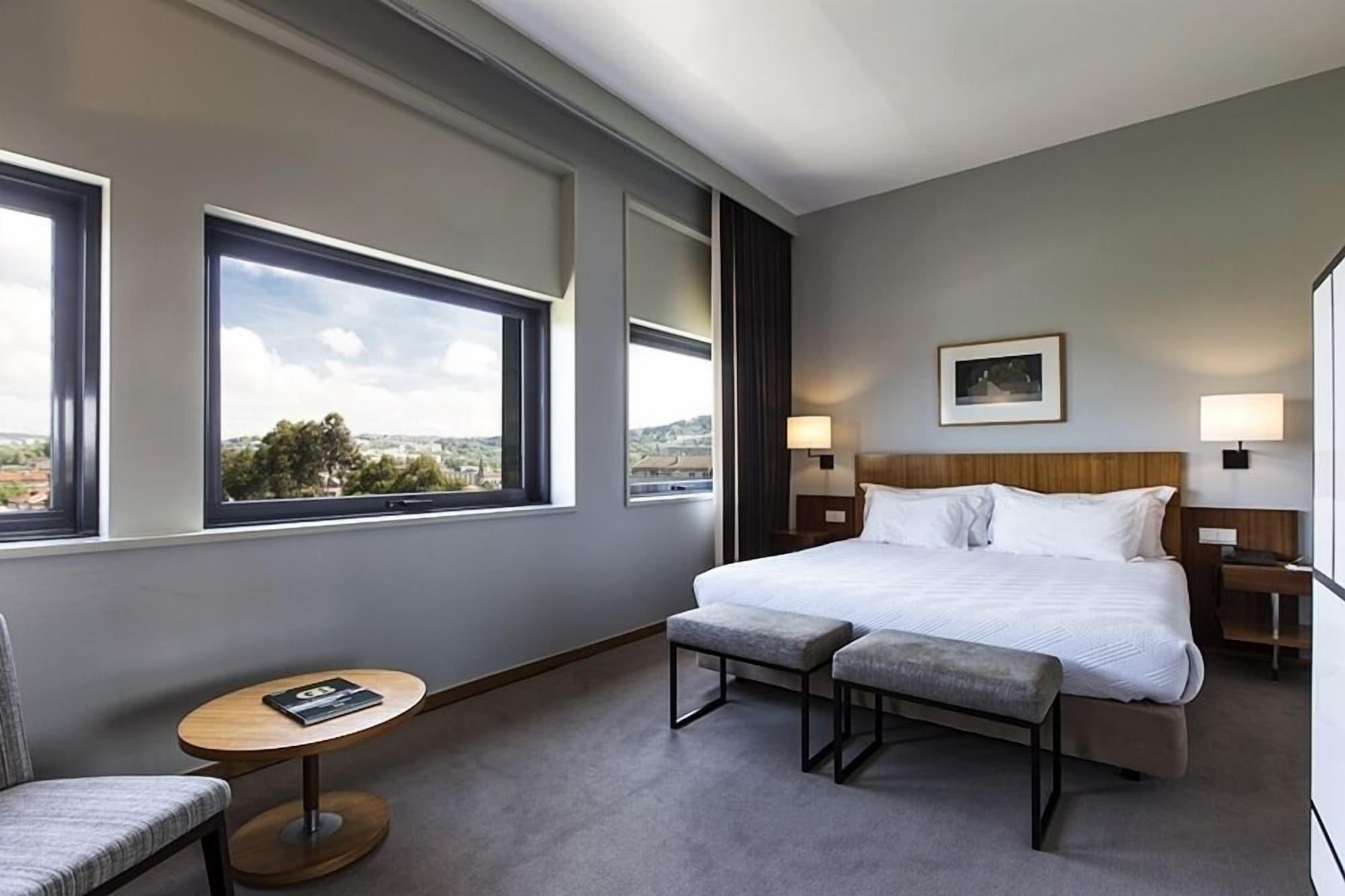 Hotel De Guimaraes Business & Spa Exterior photo