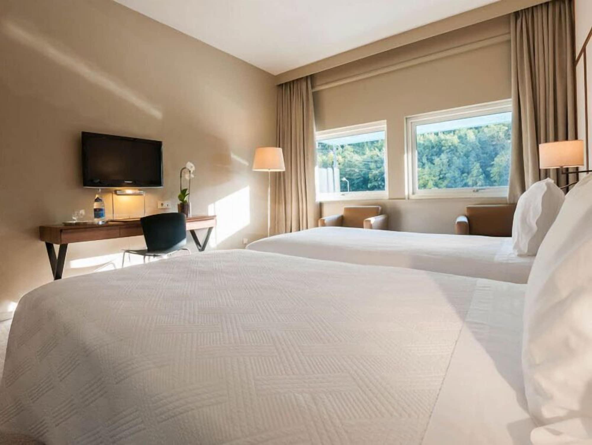 Hotel De Guimaraes Business & Spa Exterior photo