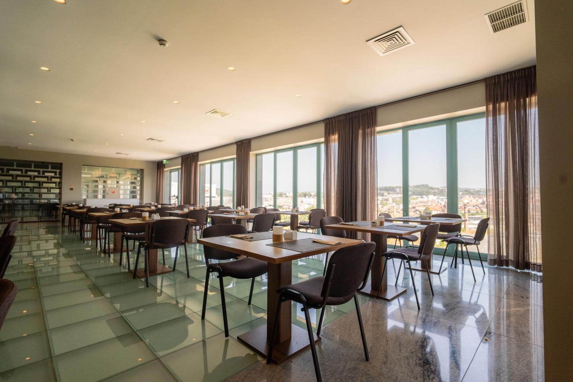 Hotel De Guimaraes Business & Spa Exterior photo