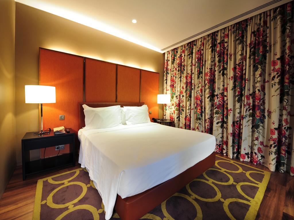 Hotel De Guimaraes Business & Spa Exterior photo