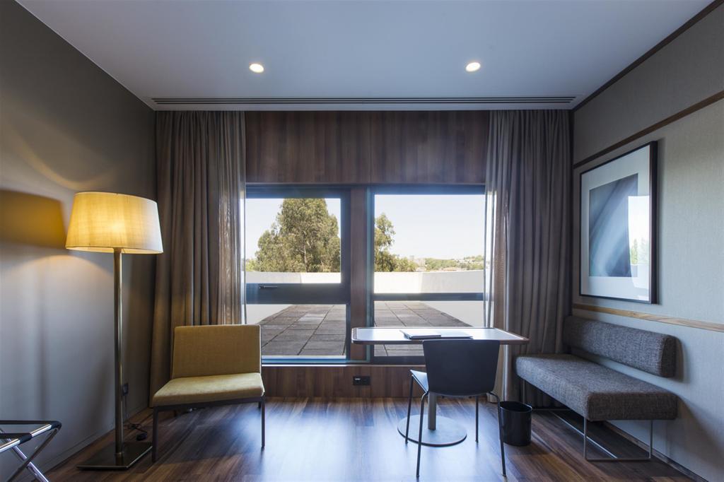 Hotel De Guimaraes Business & Spa Exterior photo