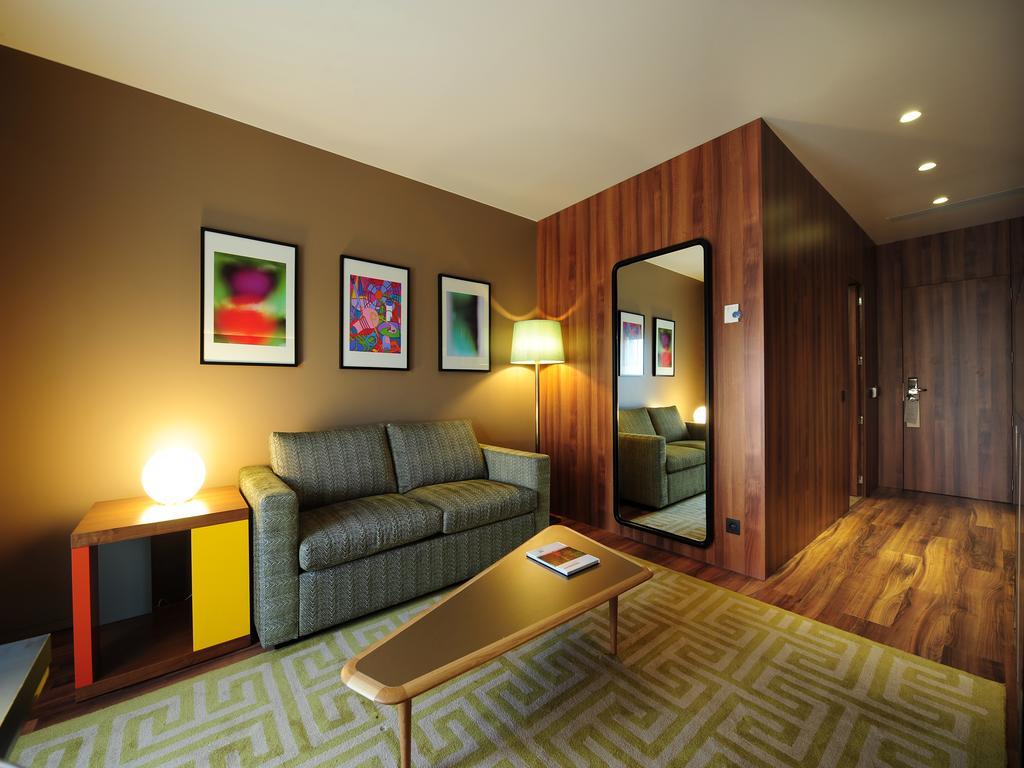 Hotel De Guimaraes Business & Spa Exterior photo
